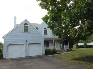 29 Bayberry Ct, Eatontown, NJ 07724