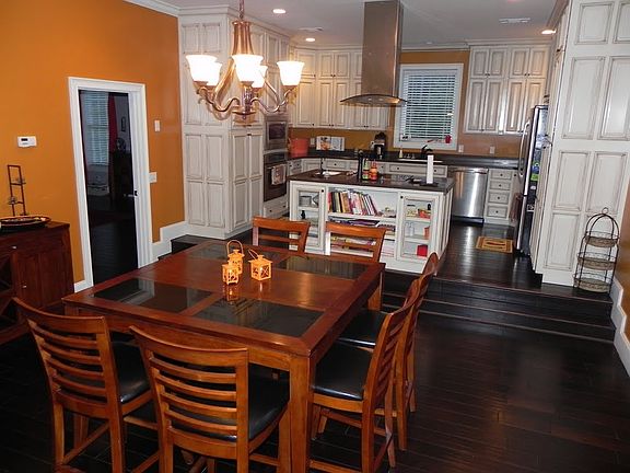 2nd image of 49 Vicki Court