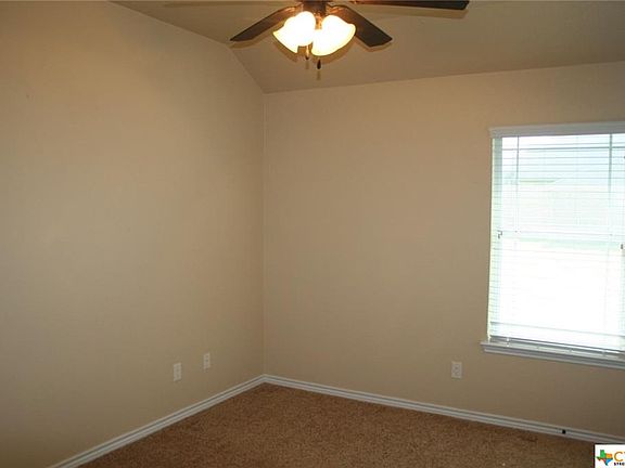 5th image of 127 Coleton Dr