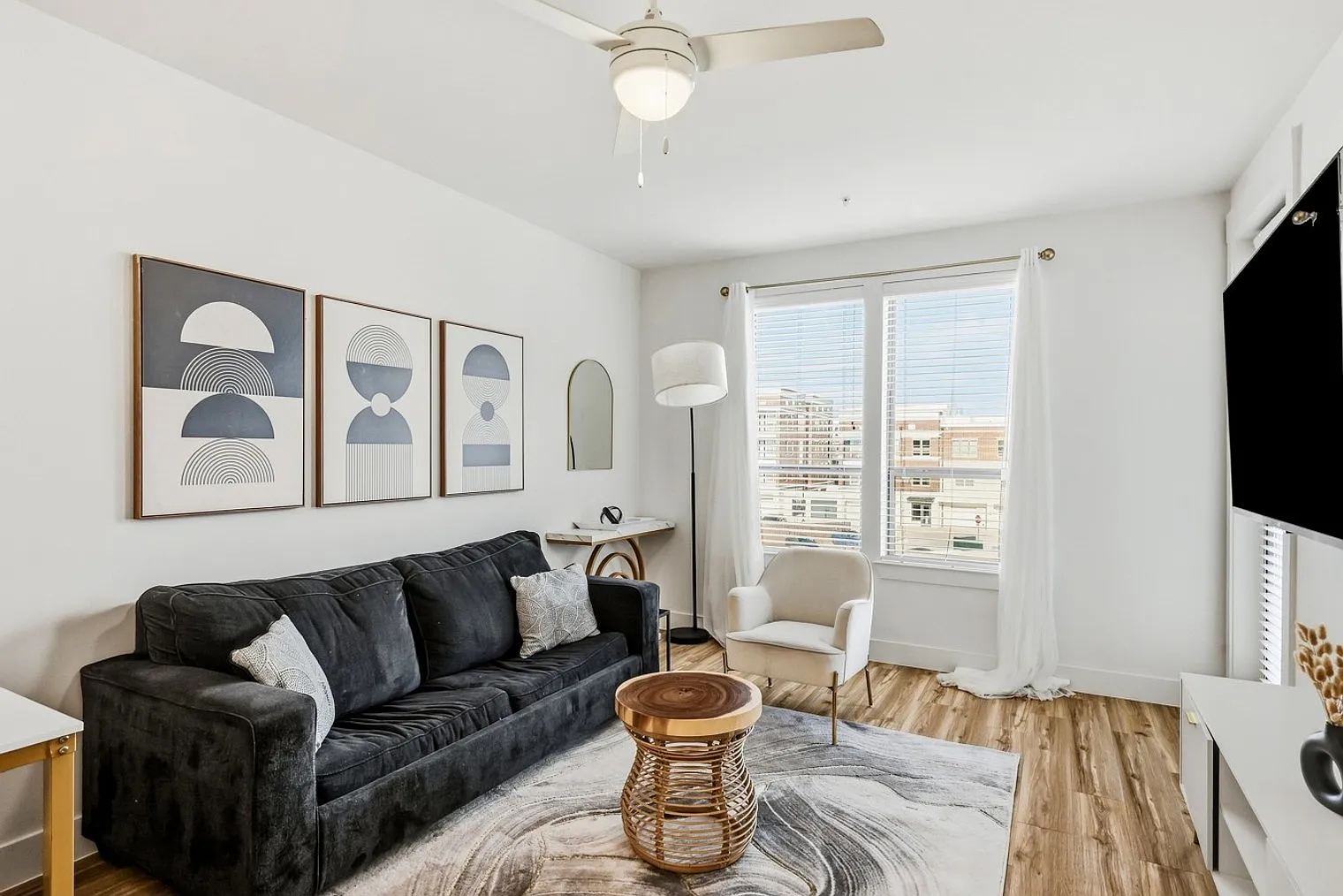1 bed, 1.0 bath, 7997 sqft, $2,848 — Photo 1