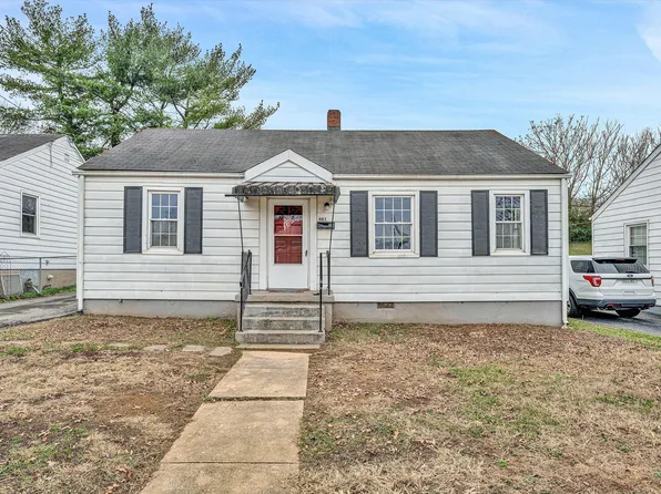 401 E Jackson Ave, Vinton, VA 24179
