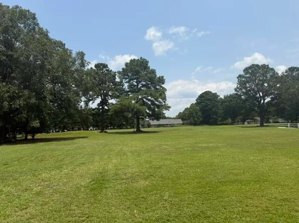 1109 Canterberry Dr, Manning, SC 29102
