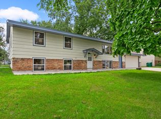 11511 97th Pl N, Maple Grove, MN 55369