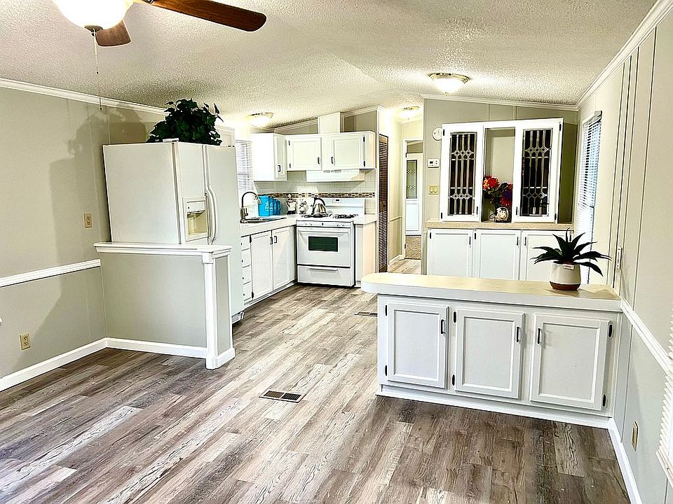 1st image of 920 Jenny Ct