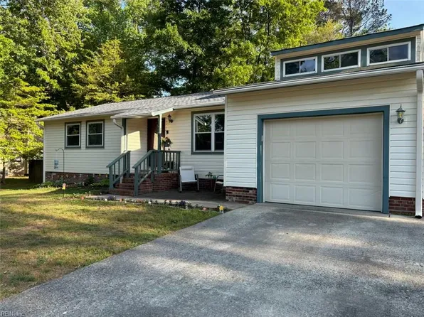 106 Penrith Xing, Yorktown, VA 23692
