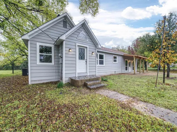 507 S Houston St, Edgewood, TX 75117