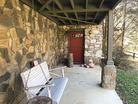 5th image of 32 Gold Finch Way