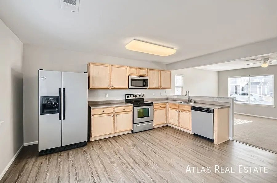 Coming Soon! Modern 3bd/2ba Home in Green Valley Ranch — Photo 4