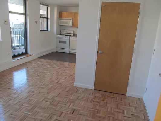 Rented by Lisa Management | media 1