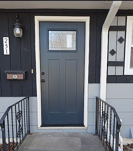 Front door 231 13th St NE
