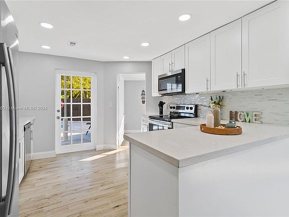 2nd image of 1400 SW 34th Ter #0