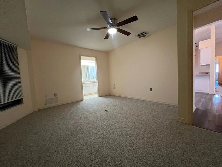 18090 Avonsdale Cir — Photo 15