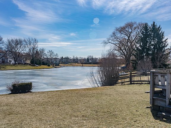 4th image of 389 Buckingham Dr