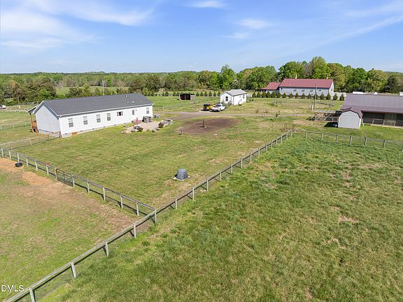 5th image of 520 Plainfield Church Rd
