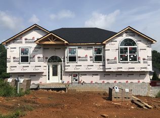 6075 Woods Valley Rd, Cumberland Furnace, TN 37051