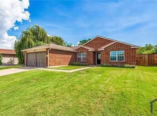 9217 Windsor Dr, Little Elm, TX 75068