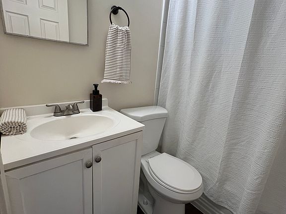 5th image of 8813 18th Ave S #3