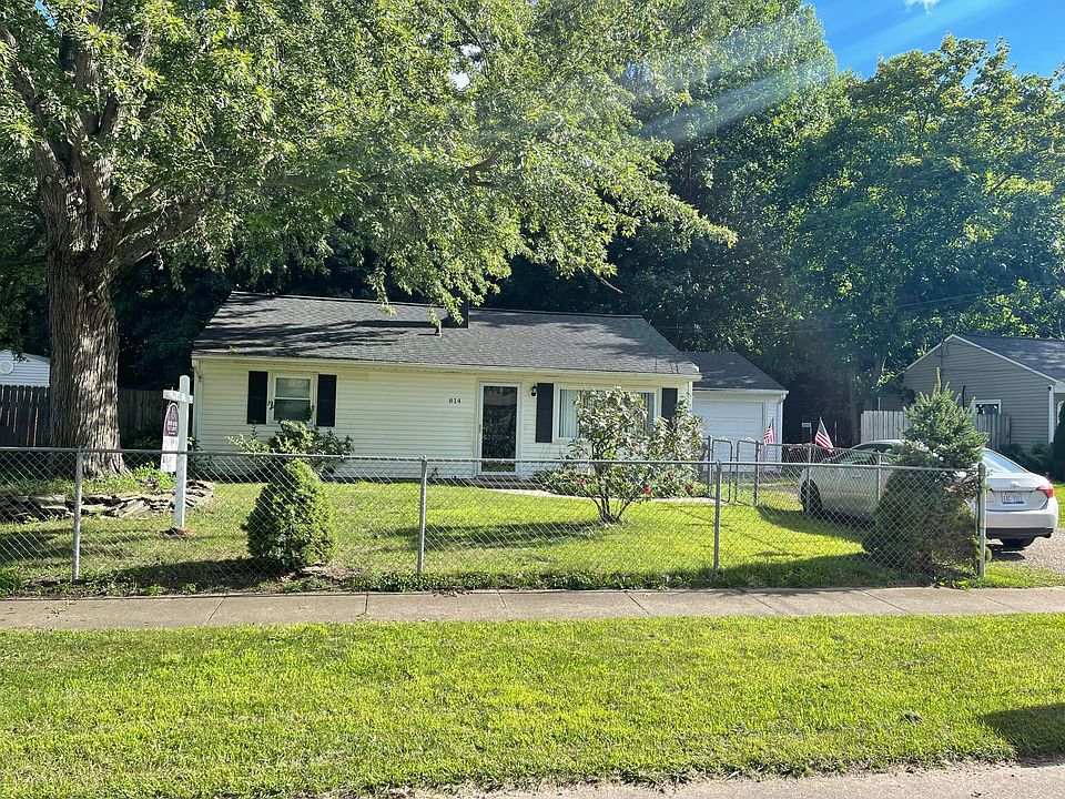 1st image of 814 Shumway Ave