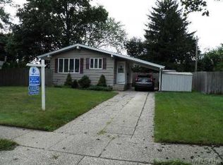 45 Hayrick Ln, Commack, NY 11725