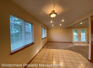 9546B Dickey Rd NW, Silverdale, WA 98383