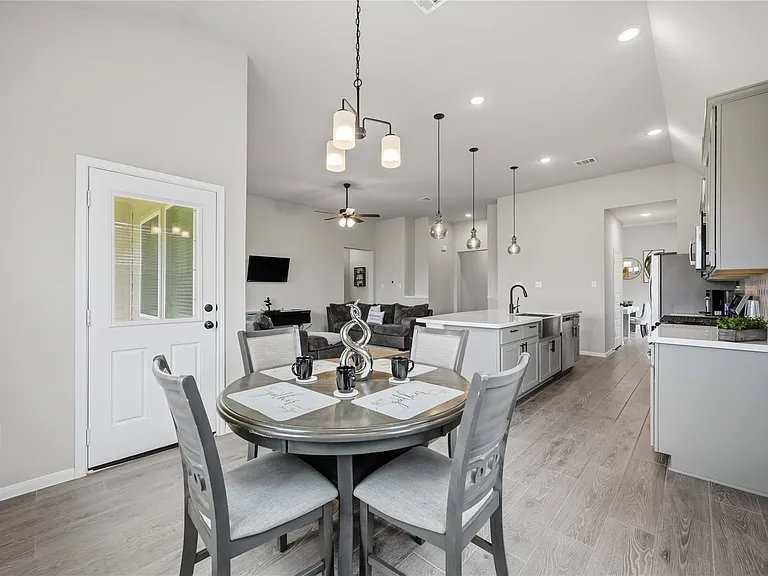 2808 Bisbee Rd — Photo 27