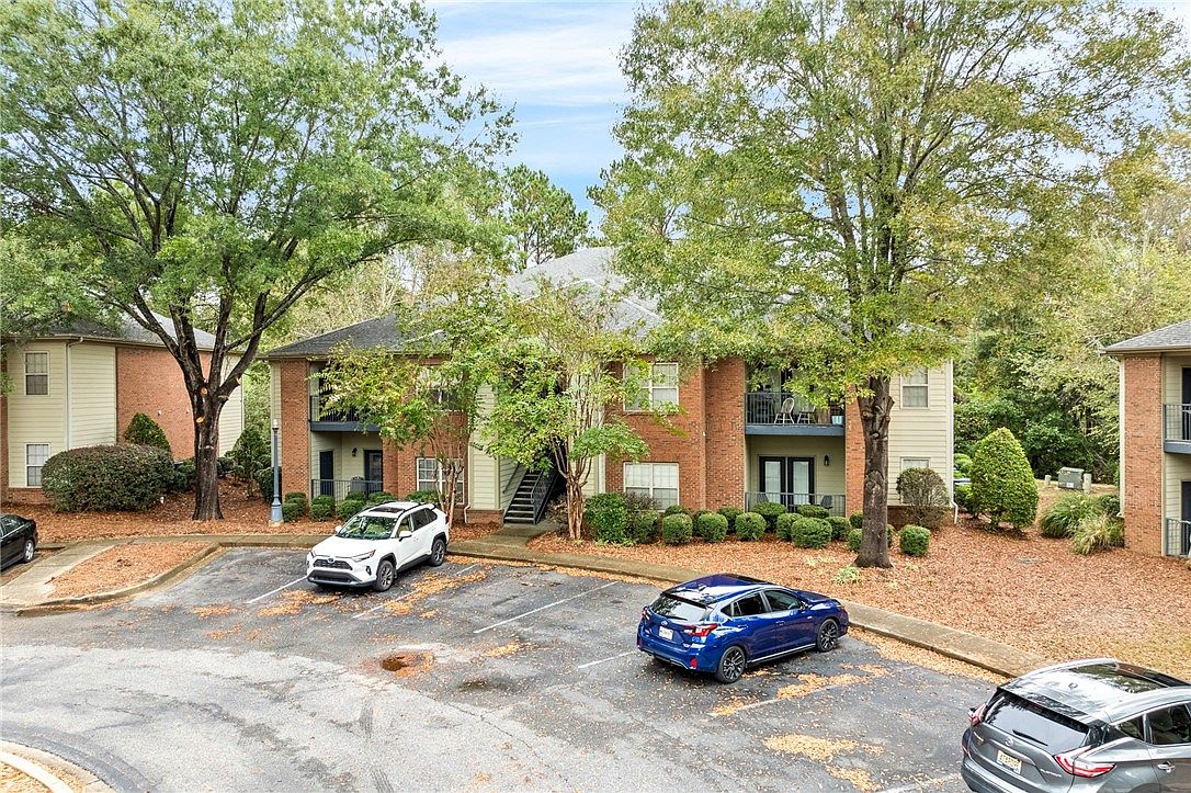 3297 S College St #E101