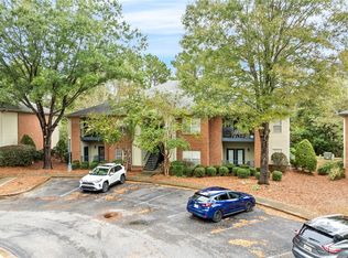 3297 S College St #E101, Auburn, AL 36830