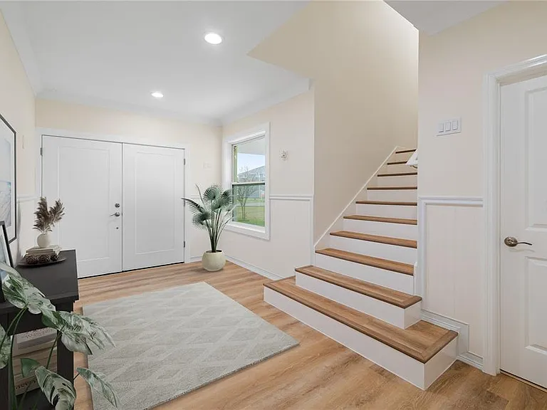 4829 Jenny Way — Photo 3