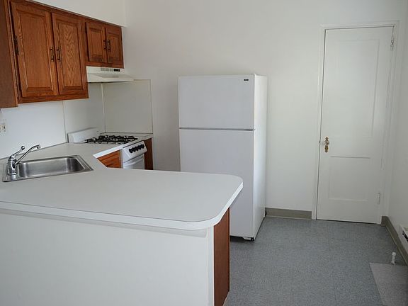 2nd image of 420 Edmonds Ave APT 12