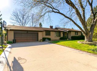 518 14th Ave, Hampton, IL 61256