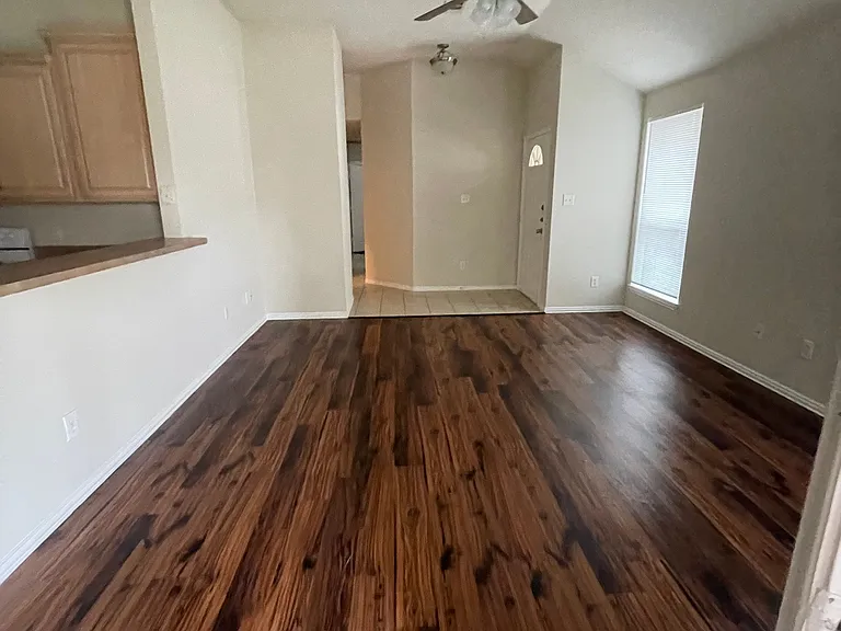 2123 Ragland Rd — Photo 6