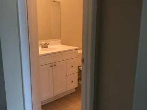 3rd image of 4861 E 86th St
