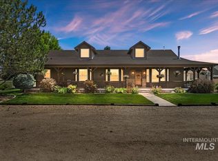 1221 E Lewis Ln, Nampa, ID 83686