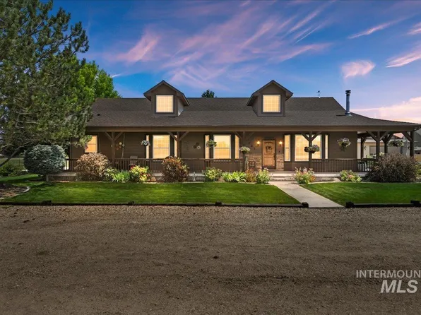 1221 E Lewis Ln, Nampa, ID 83686