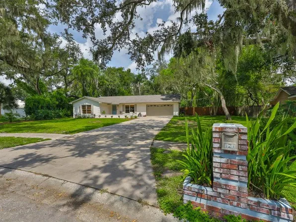 121 Windy Cir, Brandon, FL 33511