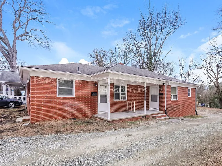 208 E Geer St #B — Photo 23