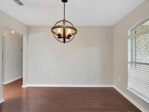 4th image of 8215 Branston Dr