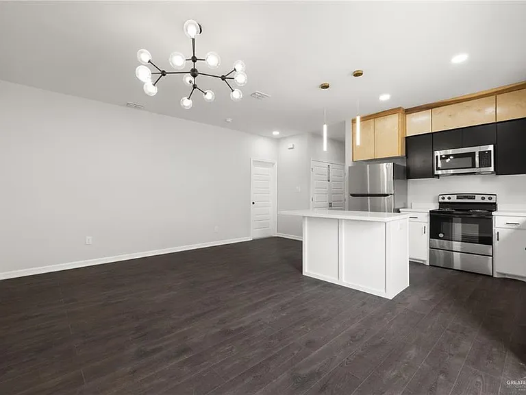 3841 N Mezcal Dr #UPSTAIRS — Photo 2