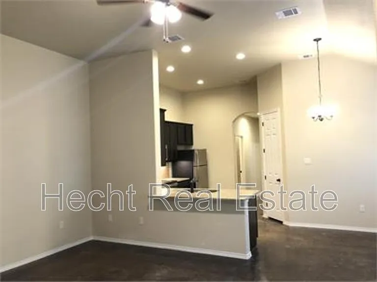 152 Samuel Dr #A — Photo 4