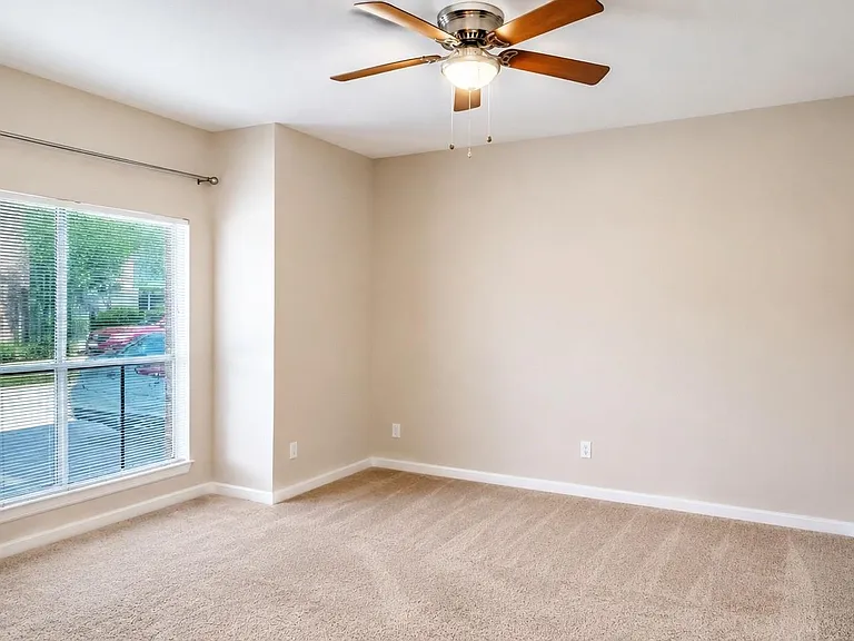 3100 Walnut Bend Ln #319 — Photo 10