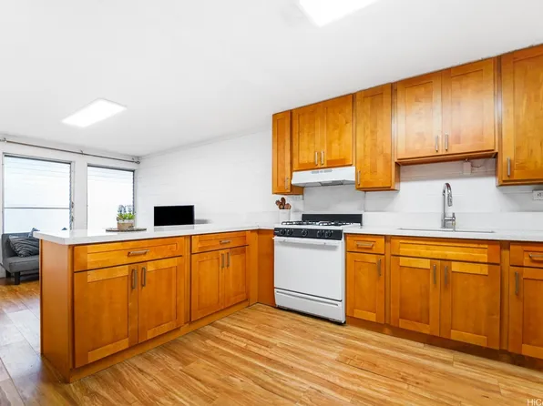 2501 Coyne St APT 102, Honolulu, HI 96826