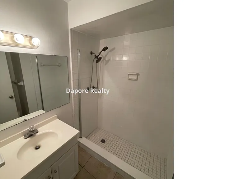 302 S Moss Rd — Photo 10