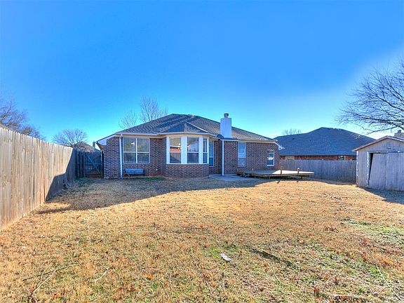 2nd image of 2548 Weymouth Way
