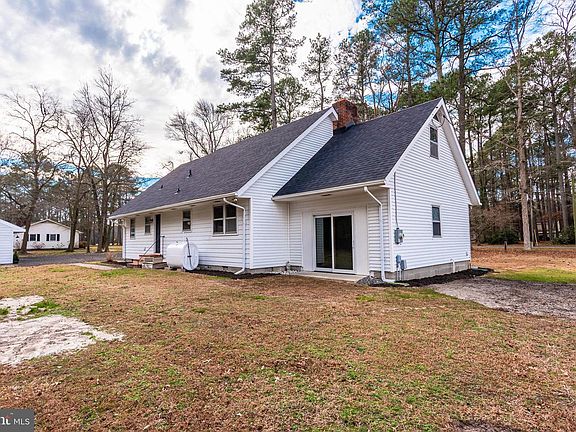 5th image of 1745 Buck Harbor Rd