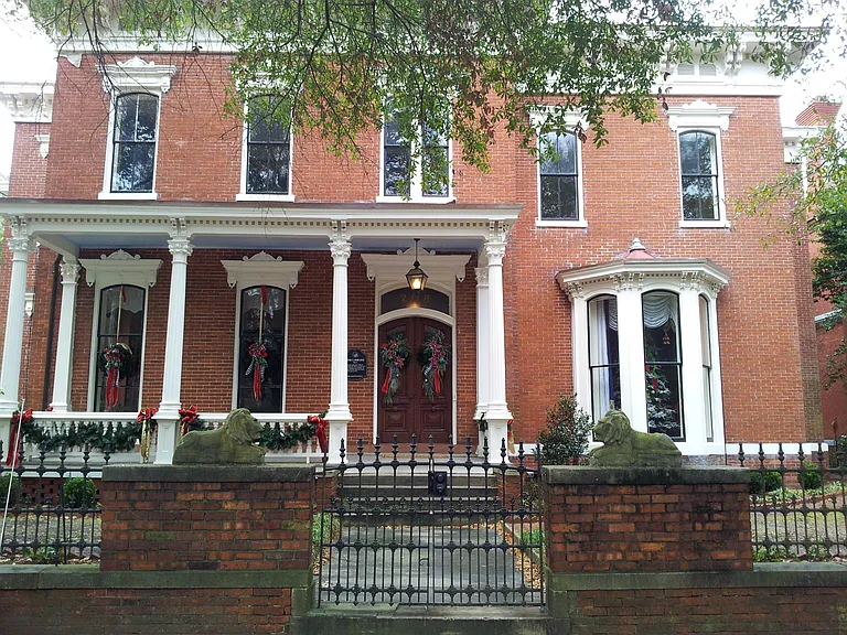208 S 3rd St #A — Photo 1