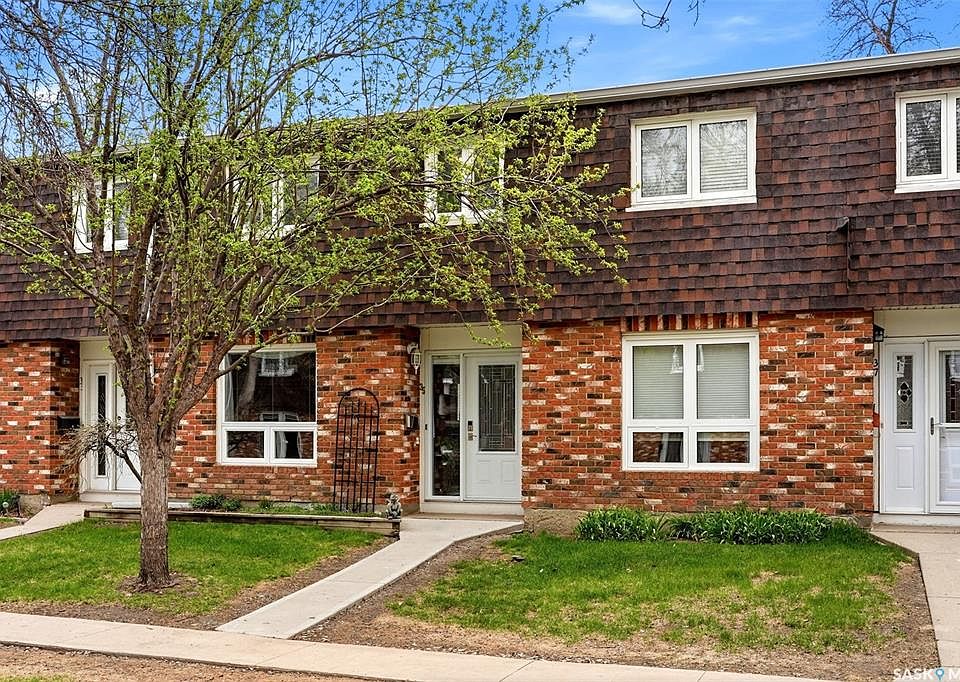 1st image of 35 Spruceview ROAD
