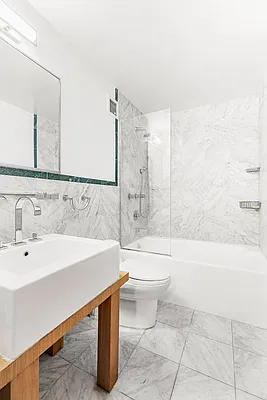 Rented by Compass | media 14