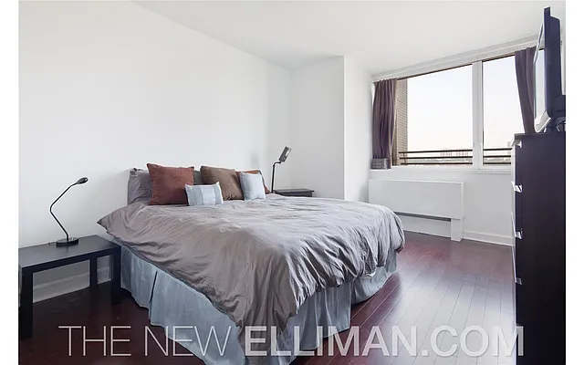 Rented by Douglas Elliman | media 2