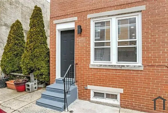 2 bed, 860 sqft, $1,350 — Photo 2