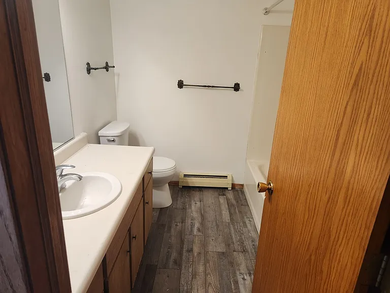 Pebble Creek Apartments - 5405 — Photo 7